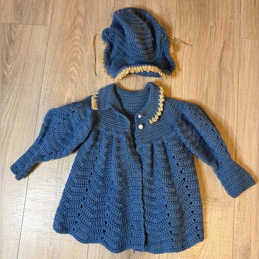 Vintage Hand-Crocheted Baby Sweater & Bonnet Set Blue Cream Trim Handmade - Picture 2 of 7